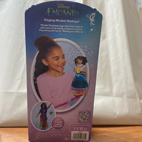 Disney’s Encanto Mirabel 11 inch singing feature fashion doll - Picture 3 of 3